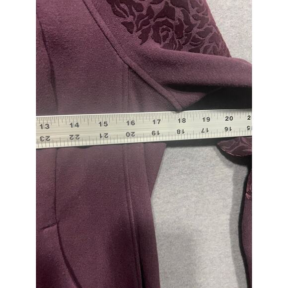 Lululemon Floral Flock Pullover Black Cherry Size 8/M {Read} - Picture 13 of 13